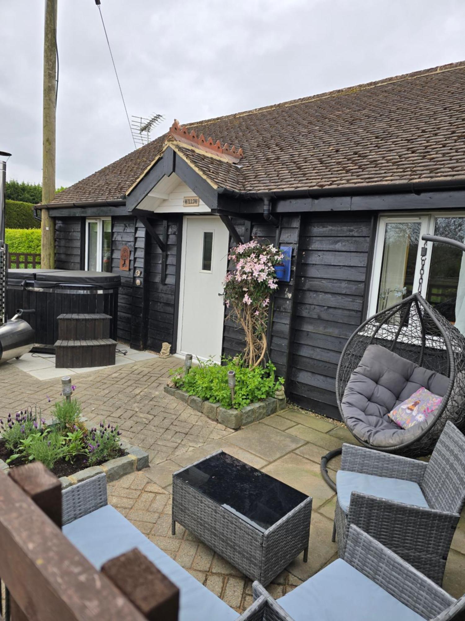 Willow Cottage In Idyllic Location Harrietsham Exterior foto